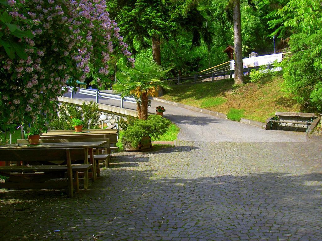Tannerhof Bed & Breakfast Caines Exteriör bild
